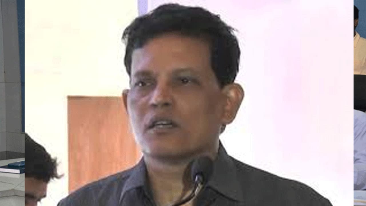 ఏపీ పాఠశాల విద్యా శాఖ పదవికి ఆకునూరి మురళీ రాజీనామా.. జగన్‌కు లేఖ