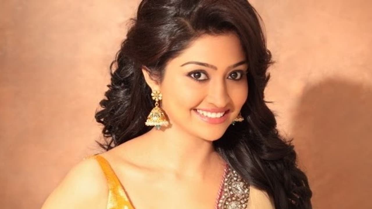 விஜய் டிவி சீரியலில் இருந்து திடீர் என விலகிய நீலிமா! அதிர்ச்சியில் சின்னத்திரை ரசிகர்கள்! விஜய் டிவி சீரியலில் இருந்து திடீர் என விலகிய நீலிமா! அதிர்ச்சியில் சின்னத்திரை ரசிகர்கள்!