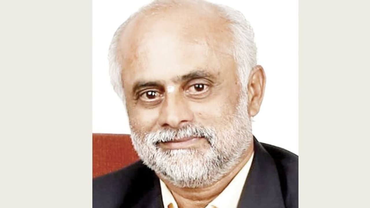 ಬೆಂಗಳೂರು ವಿವಿ ಕುಲ ಸಚಿವ ಶ್ರೀನಿವಾಸ್ ನಿಧನ ಬೆಂಗಳೂರು ವಿವಿ ಕುಲ ಸಚಿವ ಶ್ರೀನಿವಾಸ್ ನಿಧನ