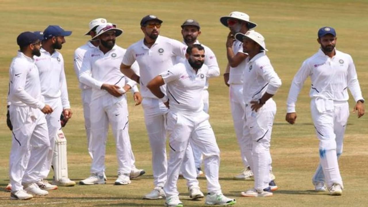 ವೈಜಾಗ್ ಟೆಸ್ಟ್; ಸೌತ್ ಆಫ್ರಿಕಾ ಮಣಿಸಿದ ಭಾರತಕ್ಕೆ ಟ್ವಿಟರಿಗರ ಮೆಚ್ಚುಗೆ! ವೈಜಾಗ್ ಟೆಸ್ಟ್; ಸೌತ್ ಆಫ್ರಿಕಾ ಮಣಿಸಿದ ಭಾರತಕ್ಕೆ ಟ್ವಿಟರಿಗರ ಮೆಚ್ಚುಗೆ!