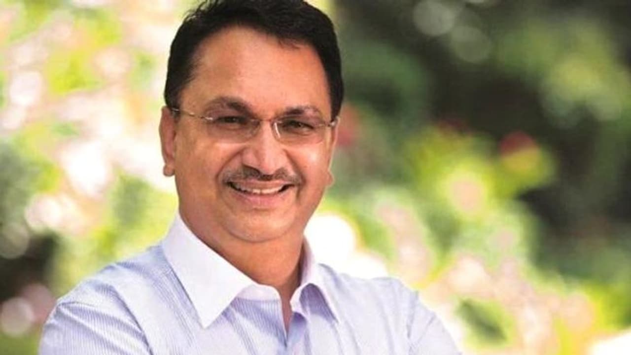 Vikram Kirloskar: ಟೊಯೋಟಾ ಕಿರ್ಲೋಸ್ಕರ್ ಮೋಟರ್ ಉಪಾಧ್ಯಕ್ಷ ಹೃದಯಾಘಾತದಿಂದ ನಿಧನ: ಸಿಎಂ ಸಂತಾಪ Vikram Kirloskar: ಟೊಯೋಟಾ ಕಿರ್ಲೋಸ್ಕರ್ ಮೋಟರ್ ಉಪಾಧ್ಯಕ್ಷ ಹೃದಯಾಘಾತದಿಂದ ನಿಧನ: ಸಿಎಂ ಸಂತಾಪ