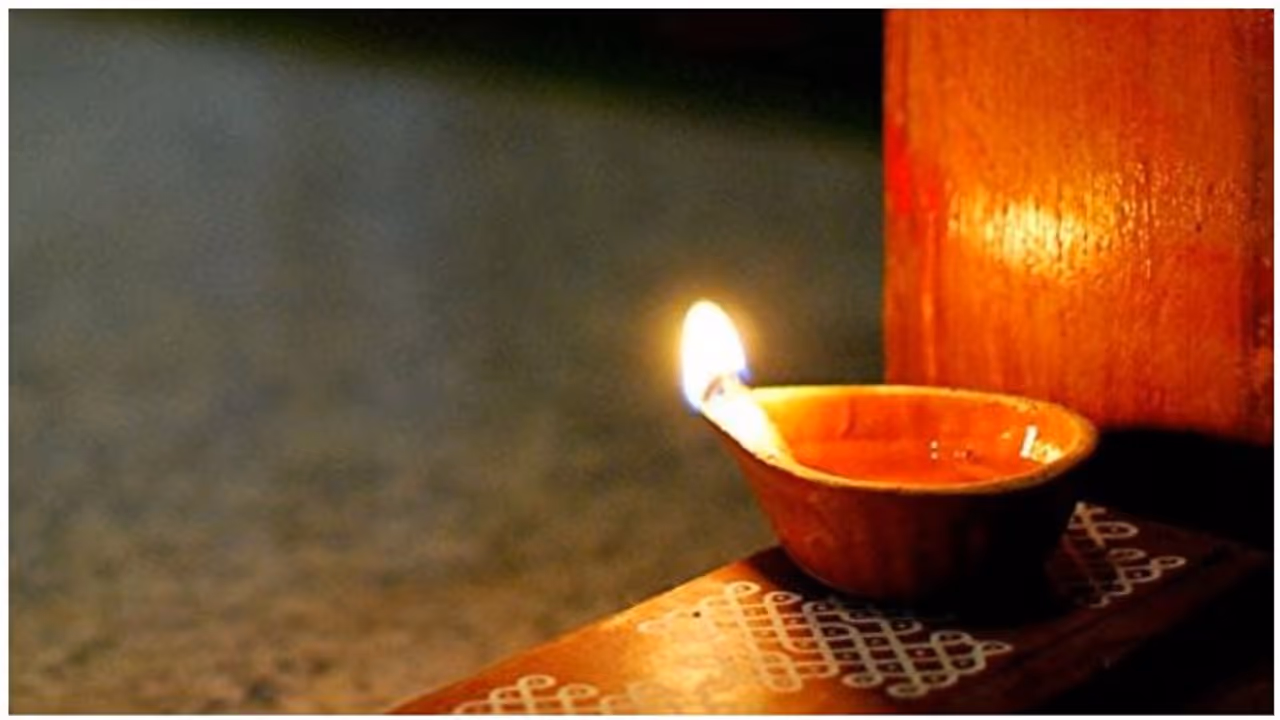 நாளை "இரவு 9 மணி.. 9 நிமிடம்" எதற்காக விளக்கேற்றுகிறோம் தெரியுமா? சுவாரசிய தகவல்!