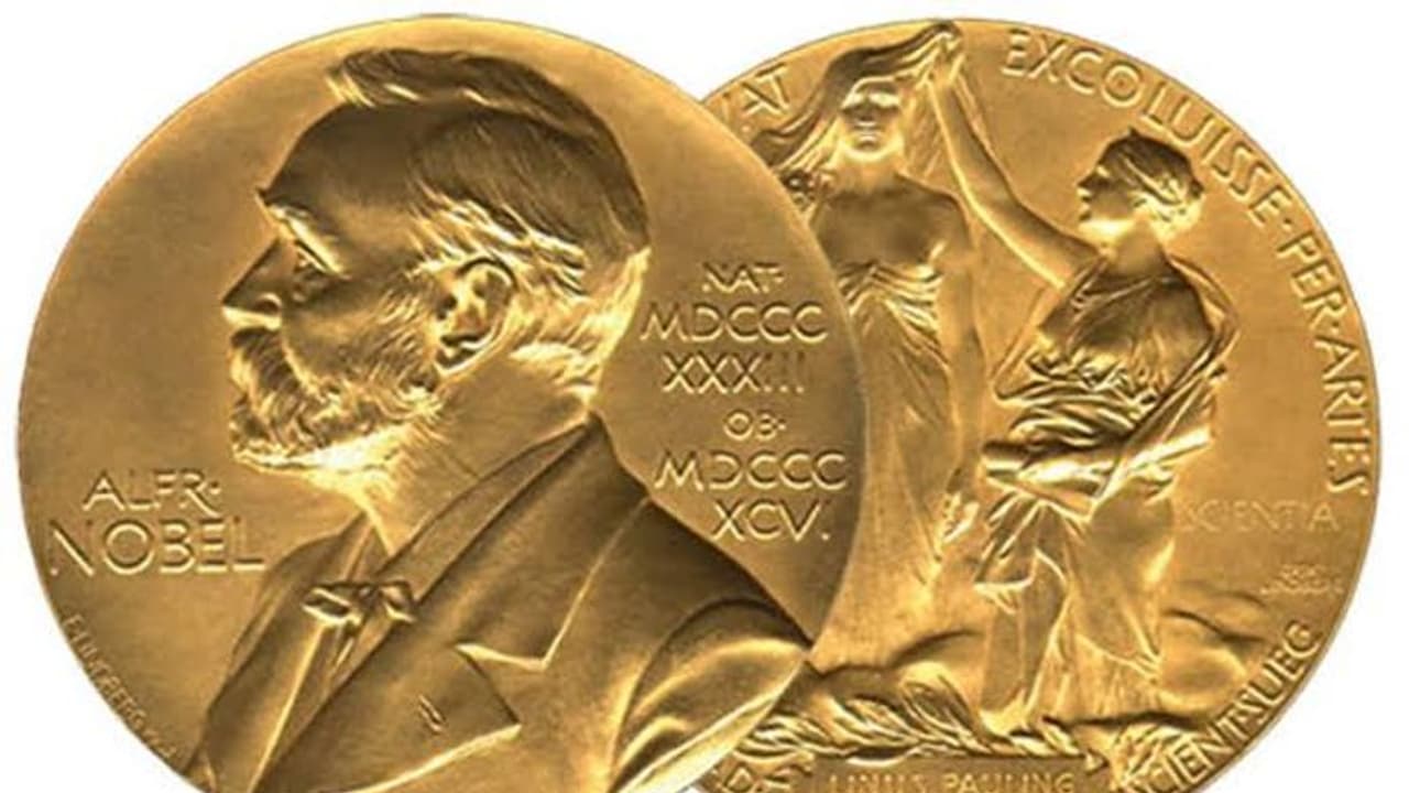 ఆర్ధిక శాస్త్రంలో భారతీయుడికి నోబెల్: అభిజిత్ బెనర్జీని వరించిన పురస్కారం ఆర్ధిక శాస్త్రంలో భారతీయుడికి నోబెల్: అభిజిత్ బెనర్జీని వరించిన పురస్కారం