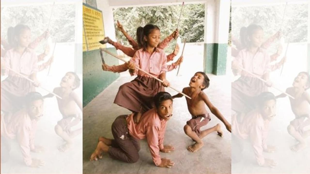 आनंद महिंद्रा को यह फोटो इतनी अच्छी लगी कि शेयर कर लिखा एक खास मैसेज आनंद महिंद्रा को यह फोटो इतनी अच्छी लगी कि शेयर कर लिखा एक खास मैसेज