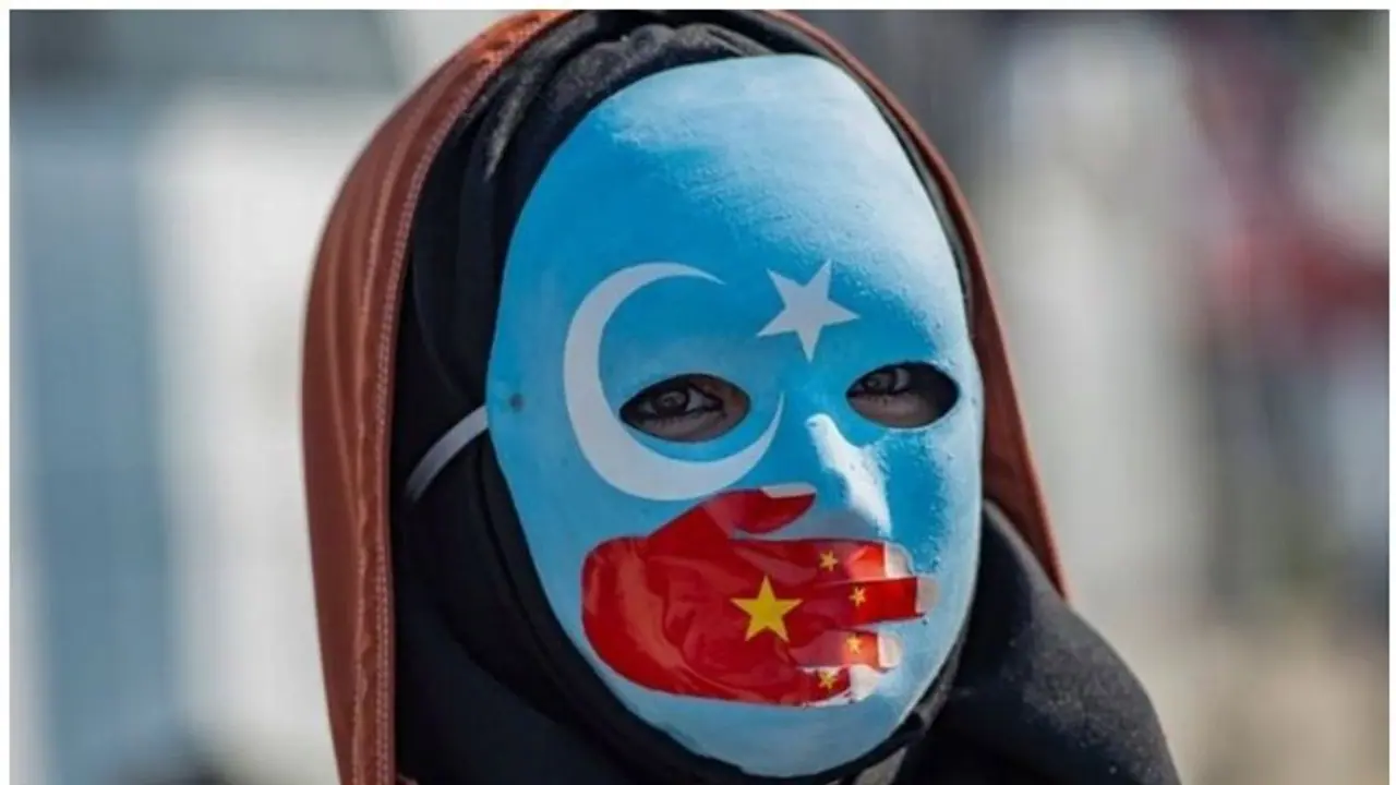 ഉയിഗൂര് മുസ്ലിംകള്ക്കെതിരെയുള്ള പീഡനം; ചൈനീസ് കമ്പനികളെ കരിമ്പട്ടികയില്പ്പെടുത്തി യുഎസ് ഉയിഗൂര് മുസ്ലിംകള്ക്കെതിരെയുള്ള പീഡനം; ചൈനീസ് കമ്പനികളെ കരിമ്പട്ടികയില്പ്പെടുത്തി യുഎസ്