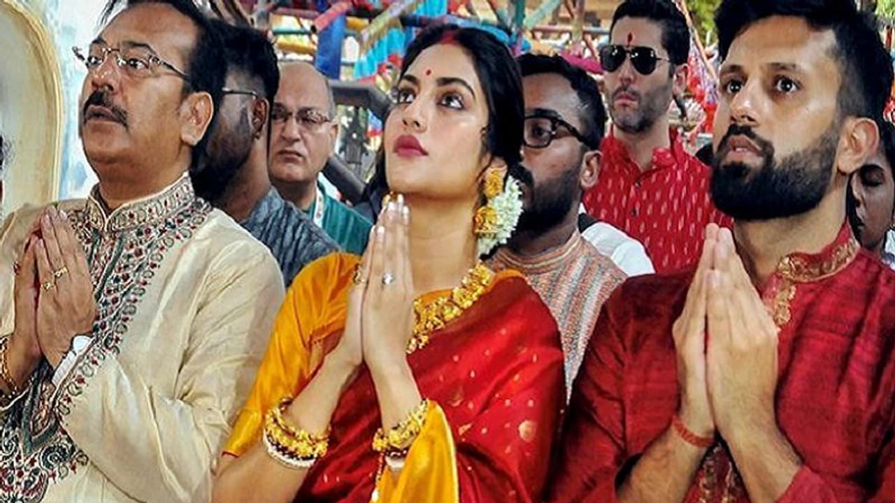 ಹೆಸರು ಬದಲಾಯಿಸಿ ಎಂದ ಮೌಲ್ವಿಗಳಿಗೆ ಎಂಪಿ ನುಸ್ರತ್ ಖಡಕ್ ತಿರುಗೇಟು! ಹೆಸರು ಬದಲಾಯಿಸಿ ಎಂದ ಮೌಲ್ವಿಗಳಿಗೆ ಎಂಪಿ ನುಸ್ರತ್ ಖಡಕ್ ತಿರುಗೇಟು!