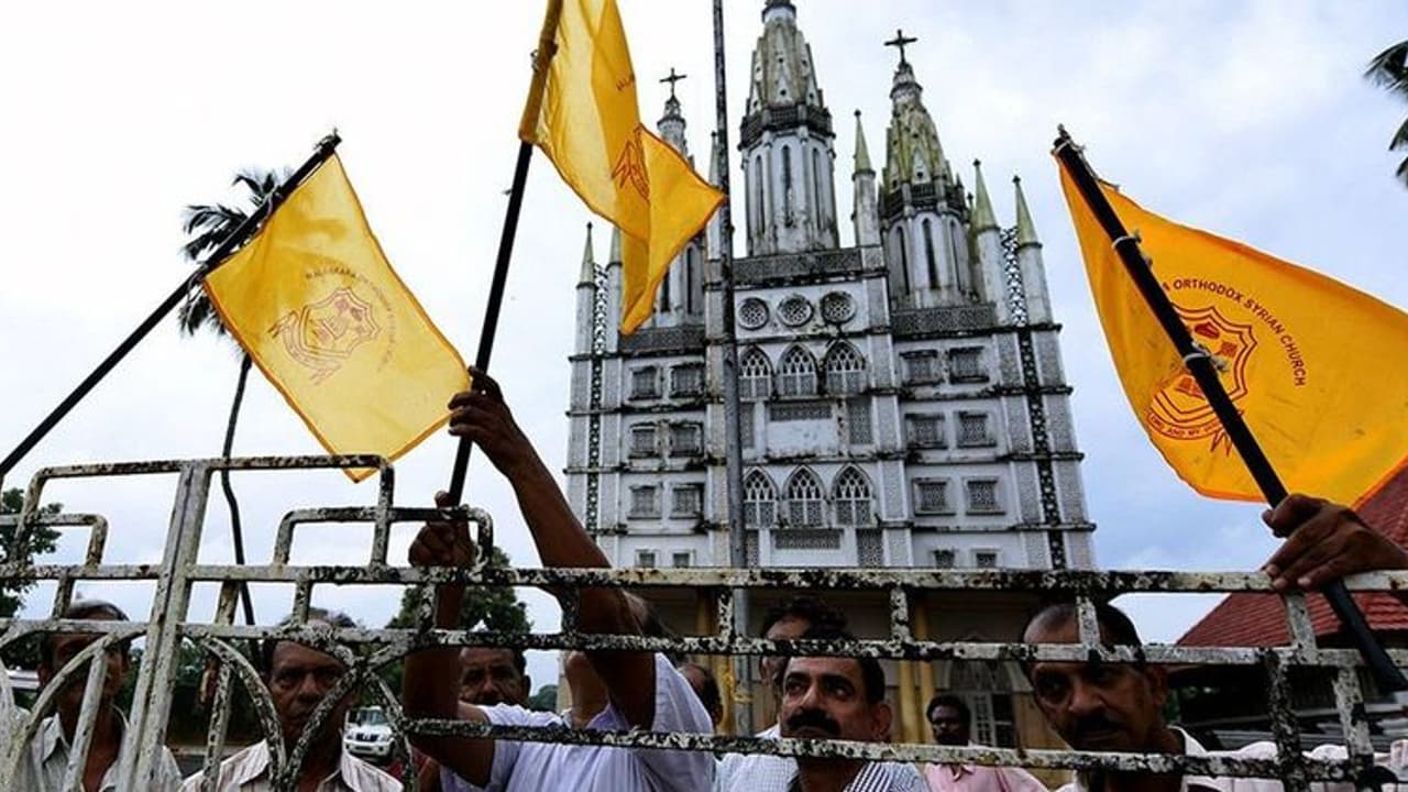 പാത്രിയർക്കീസ് ബാവയുടെ കത്ത്: യാക്കോബായ ഓർത്തഡോക്സ് വിഭാഗങ്ങൾ തമ്മിൽ തർക്കം രൂക്ഷം