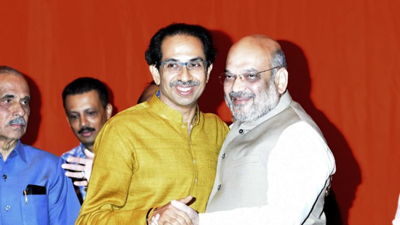 ಮಹಾರಾಷ್ಟ್ರದಲ್ಲಿ ಶಿವಸೇನೆ ಬಿಜೆಪಿ ಸರ್ಕಾರ ಪಕ್ಕಾ? ಶಾ ಕೊಟ್ರು ಸುಳಿವು