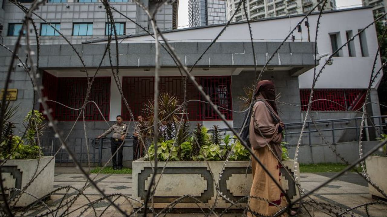 चीन में मुस्लिमों के उत्पीड़न पर अमेरिका सख्त, लगाए ये नए प्रतिबंध चीन में मुस्लिमों के उत्पीड़न पर अमेरिका सख्त, लगाए ये नए प्रतिबंध