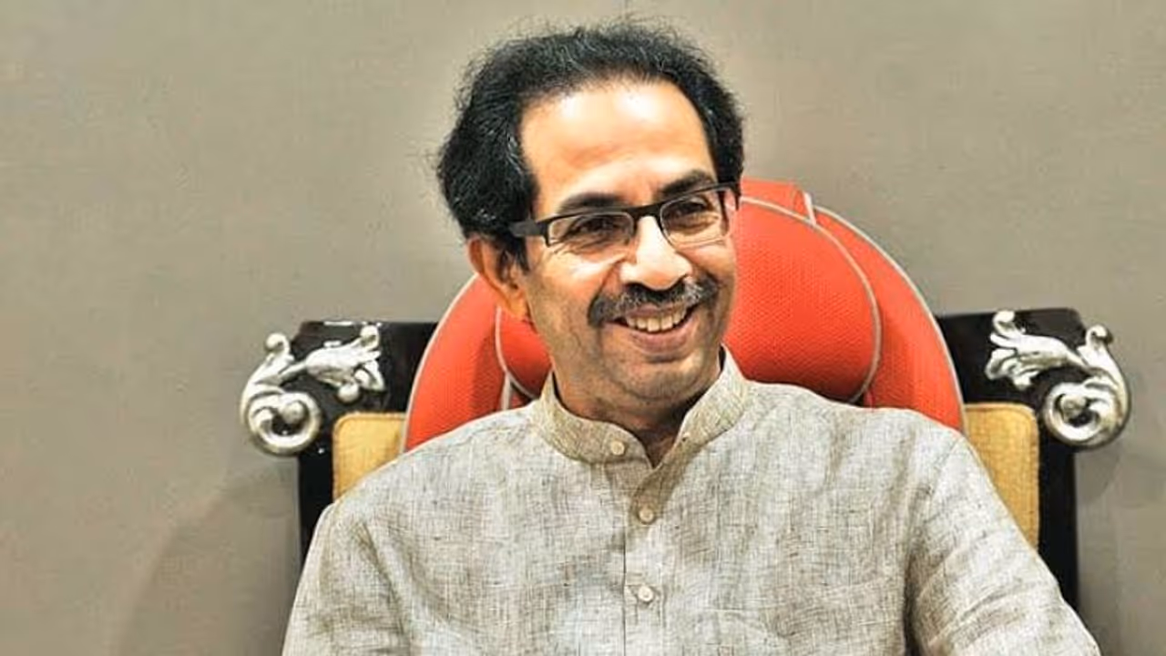 அம்மா உணவகம் போல் மகாராஷ்டிராவிலும் தொடக்கம்...!! 10 ரூபாய்க்கு மதியச் சாப்பாடு திட்டத்தை தொடங்கிய உத்தவ் தாக்கரே அரசு...!! அம்மா உணவகம் போல் மகாராஷ்டிராவிலும் தொடக்கம்...!! 10 ரூபாய்க்கு மதியச் சாப்பாடு திட்டத்தை தொடங்கிய உத்தவ் தாக்கரே அரசு...!!