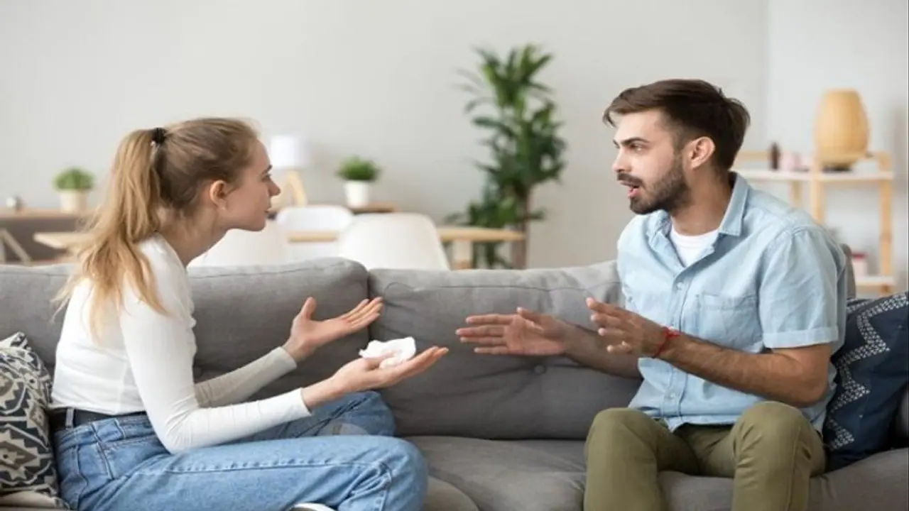 क्या पार्टनर अपनी ही मनमर्जी चलाता है, इन तरीकों से कर सकती हैं काबू क्या पार्टनर अपनी ही मनमर्जी चलाता है, इन तरीकों से कर सकती हैं काबू