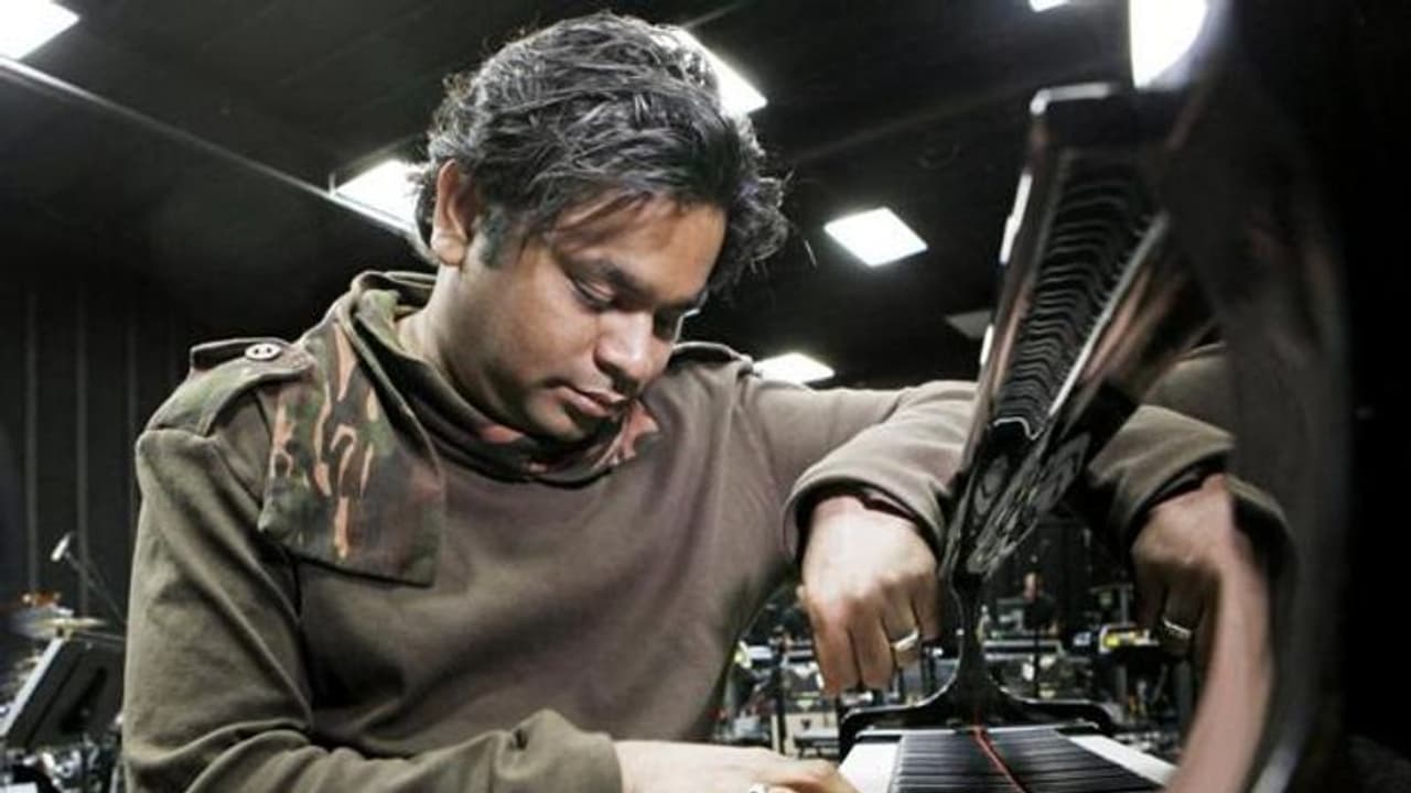 இந்தியில் இருந்து புறக்கணிக்கப்படுகிறேன்! எதிராக செயல்படும் ஒரு கூட்டம்! ஏ.ஆர்.ரகுமான் பகீர் குற்றச்சாட்டு!