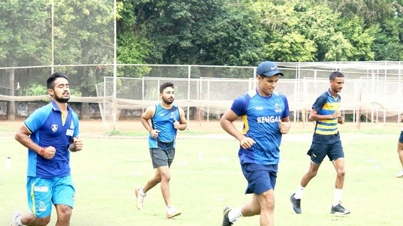 মনোজের ব্যাটে ভর করে ত্রিপুরার বিরুদ্ধে জয় বাংলার মনোজের ব্যাটে ভর করে ত্রিপুরার বিরুদ্ধে জয় বাংলার