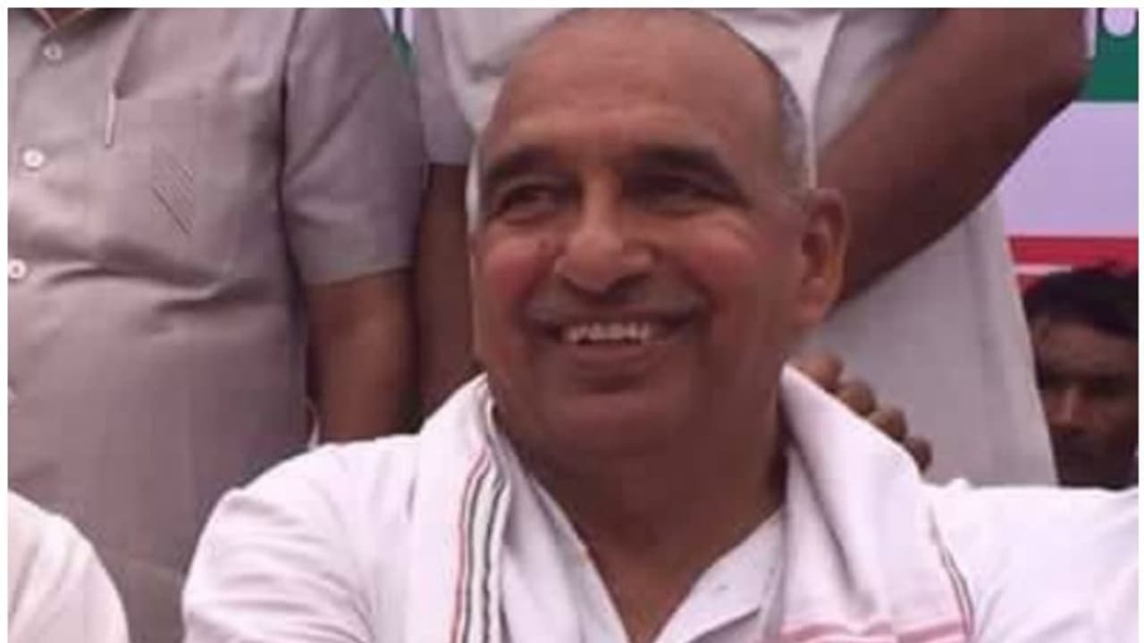 अमित शाह की मौजूदगी में BJP का हुआ एक और दिग्गज, भाव नहीं देने पर छोड़ दी थी कांग्रेस अमित शाह की मौजूदगी में BJP का हुआ एक और दिग्गज, भाव नहीं देने पर छोड़ दी थी कांग्रेस