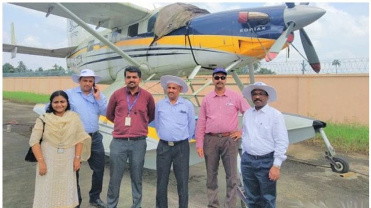 വായ്പാ തിരിച്ചടവ് മുടങ്ങി;കൊച്ചിയിൽ വിമാനം ജപ്തി ചെയ്തു! വായ്പാ തിരിച്ചടവ് മുടങ്ങി;കൊച്ചിയിൽ വിമാനം ജപ്തി ചെയ്തു!