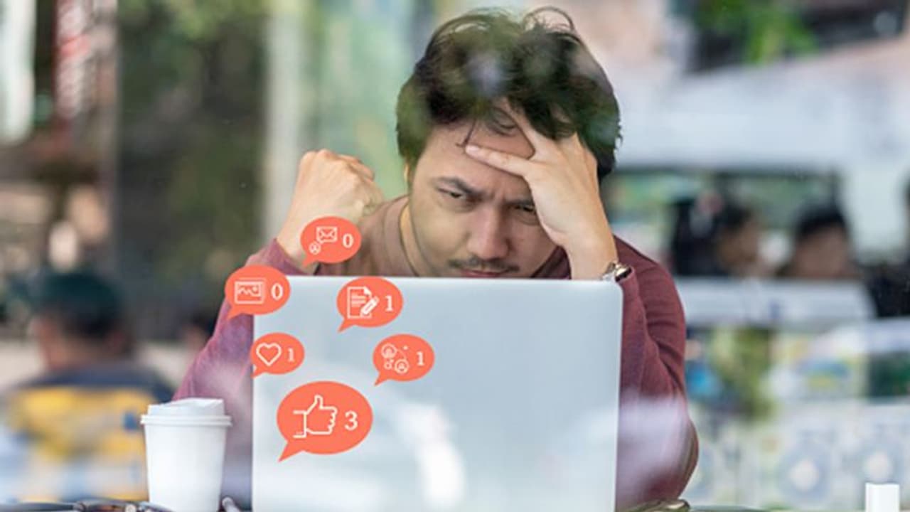 World Mental Health Day: Here's how social media risks your mental health World Mental Health Day: Here's how social media risks your mental health