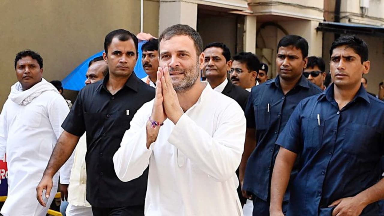 मानहानि मामले में आज कोर्ट में पेश हुए राहुल, मोदी समुदाय को कहा था चोर मानहानि मामले में आज कोर्ट में पेश हुए राहुल, मोदी समुदाय को कहा था चोर