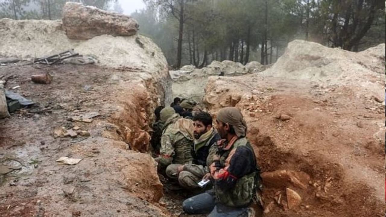 আমেরিকার লাল চক্ষুকে অবজ্ঞা, সিরিয়ায় তুরস্ক র সমর অভিযানে ঘর ছাড়ল ১০ হাজার আমেরিকার লাল চক্ষুকে অবজ্ঞা, সিরিয়ায় তুরস্ক র সমর অভিযানে ঘর ছাড়ল ১০ হাজার