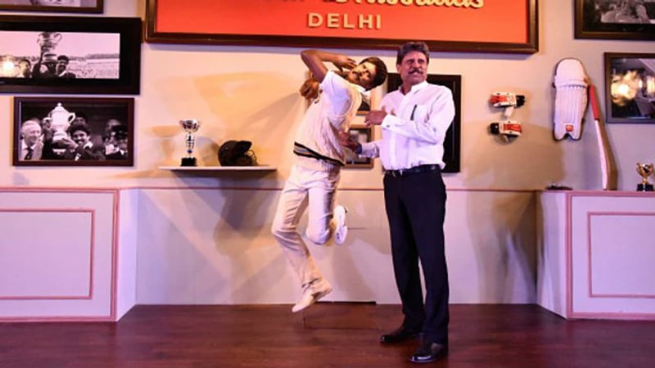 ভারতীয় ক্রিকেটের মোড় ঘুড়িয়ে দিয়েছে শামি, বুমরারা বলছেন কপিল দেব ভারতীয় ক্রিকেটের মোড় ঘুড়িয়ে দিয়েছে শামি, বুমরারা বলছেন কপিল দেব