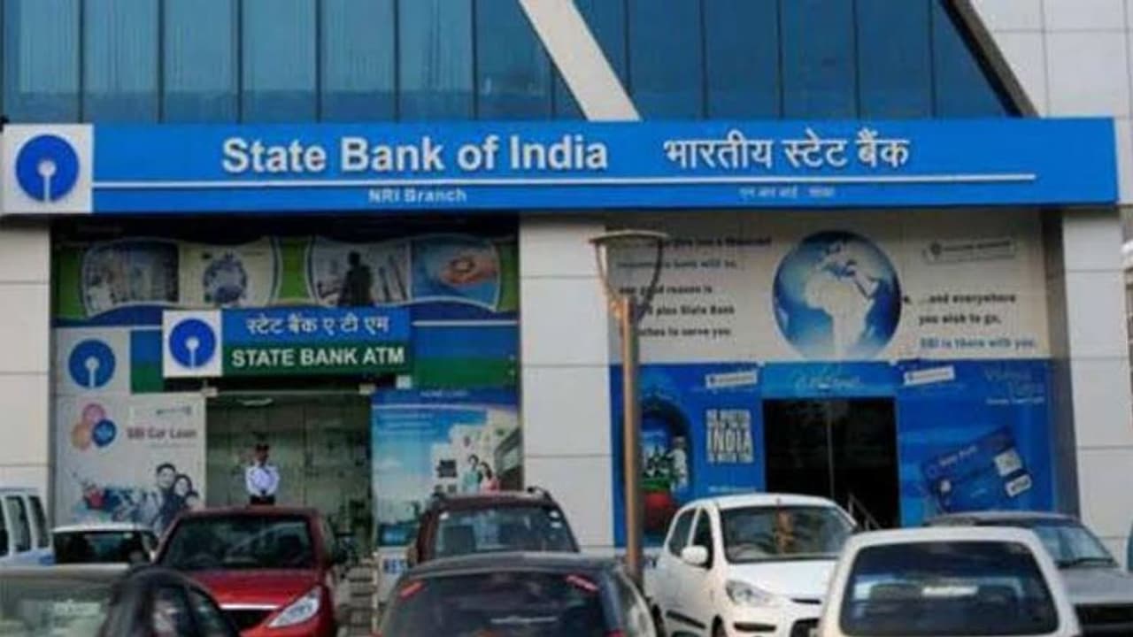 அடேயப்பா இத்தனை கோடி ரூபாய் கடன் தள்ளுபடியா ? வங்கிகள் செய்த காரியத்தைப் பாருங்க !! அடேயப்பா இத்தனை கோடி ரூபாய் கடன் தள்ளுபடியா ? வங்கிகள் செய்த காரியத்தைப் பாருங்க !!