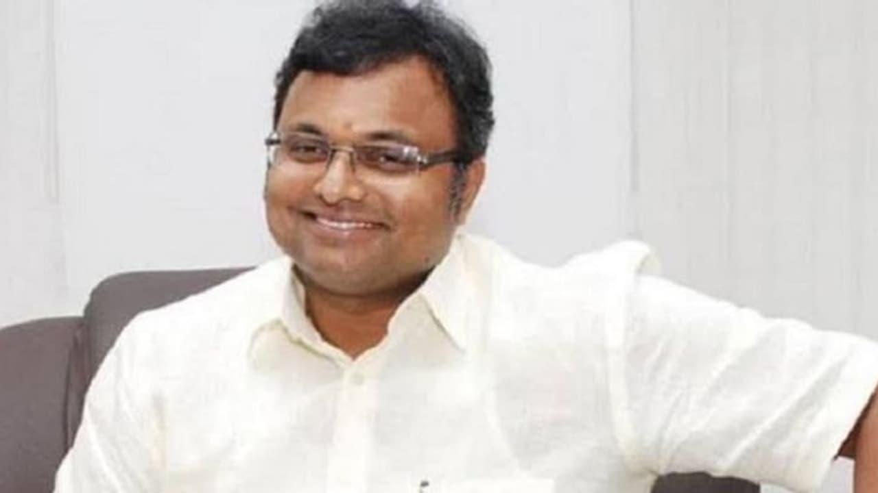 மீண்டும் அது போன்ற எதிர்பாராத நிகழ்வு நடக்குமா என ஏங்கும் எடப்பாடியார்.. கார்த்தி சிதம்பரம் விமர்சனம்..!