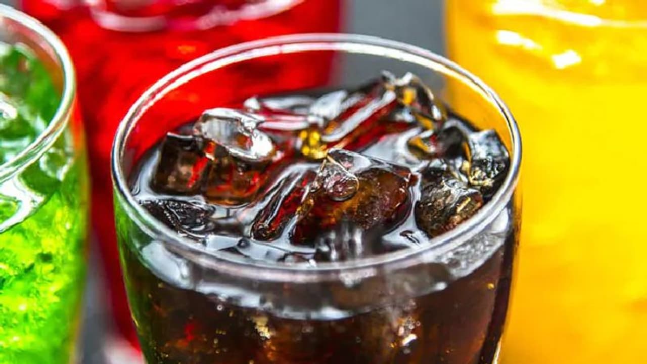 ಹೆಚ್ಚು ಸಕ್ಕರೆ ಇರುವ ತಂಪು ಪಾನೀಯ ಜಾಹೀರಾತಿಗೆ ನಿಷೇಧ! ಹೆಚ್ಚು ಸಕ್ಕರೆ ಇರುವ ತಂಪು ಪಾನೀಯ ಜಾಹೀರಾತಿಗೆ ನಿಷೇಧ!