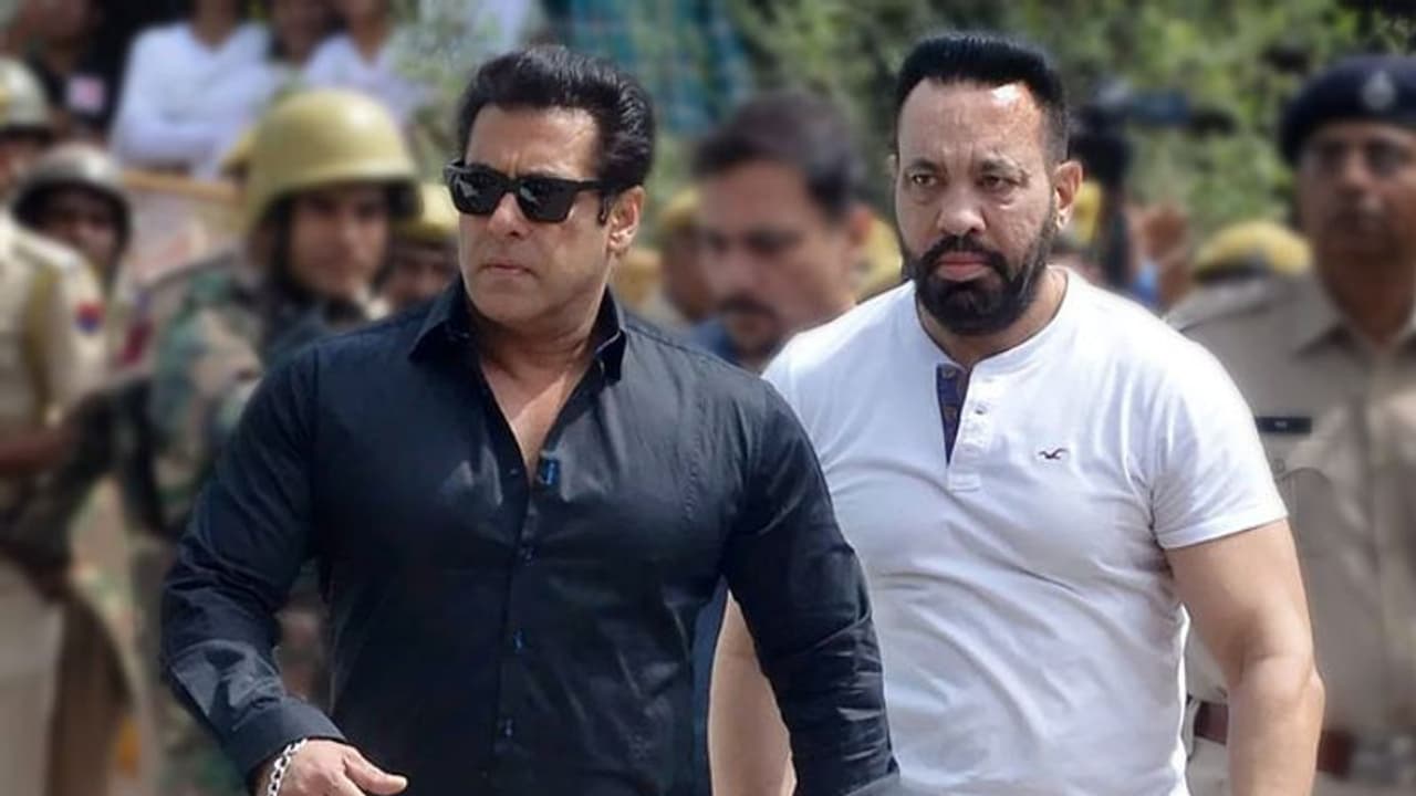 సల్మాన్ ఖాన్ బాడీగార్డ్.. జీతమెంతో తెలుసా..? సల్మాన్ ఖాన్ బాడీగార్డ్.. జీతమెంతో తెలుసా..?