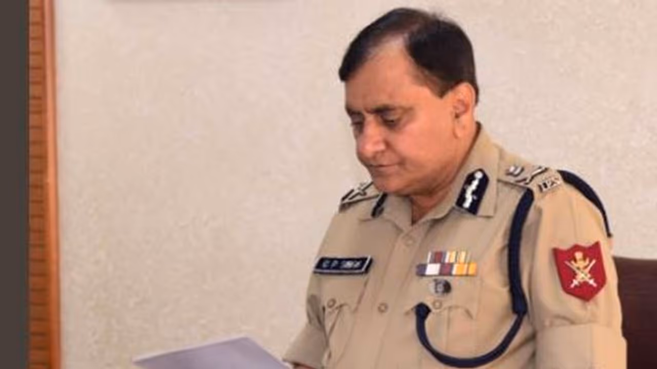 UP पुलिस के मुखिया ने माना, FIR के बाद जांच से ही शुरू हो जाता है पुलिस का भ्रष्टाचार UP पुलिस के मुखिया ने माना, FIR के बाद जांच से ही शुरू हो जाता है पुलिस का भ्रष्टाचार