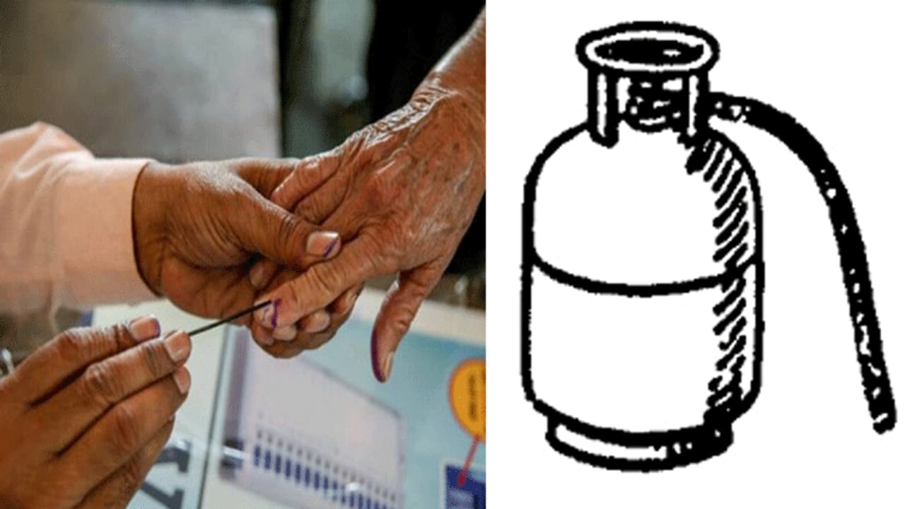 बुलडोजर गैस सिलेंडर ड्रिल मशीनः अनोखे सिम्बल्स से कैंडिडेट्स को हो रही परेशानियां बुलडोजर गैस सिलेंडर ड्रिल मशीनः अनोखे सिम्बल्स से कैंडिडेट्स को हो रही परेशानियां