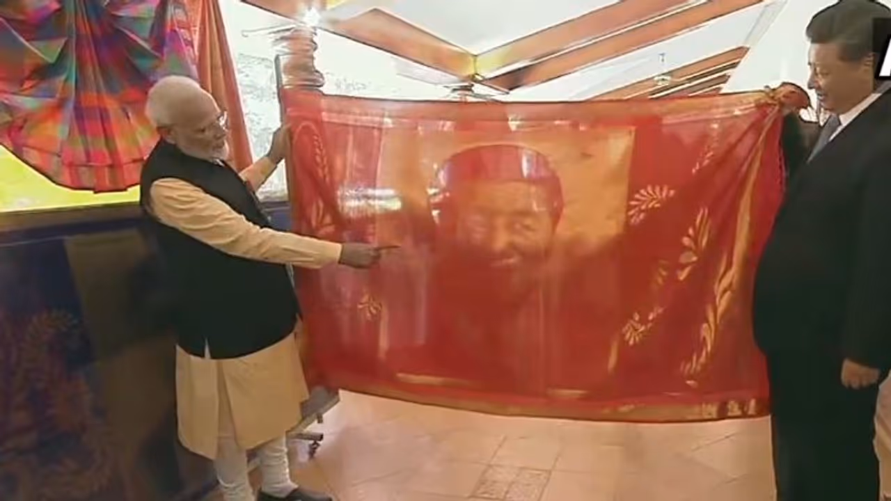 Modi Xi informal summit: PM gifts President a hand woven silk portrait of himself