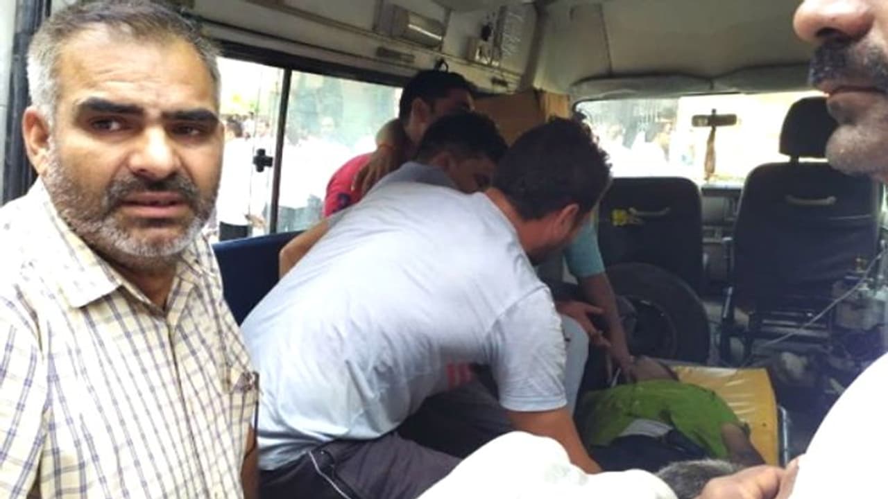 बदमाशों ने सभासद को मारी गोली, देवबंद में एक हफ्ते के अंदर दूसरे बीजेपी नेता की हत्या बदमाशों ने सभासद को मारी गोली, देवबंद में एक हफ्ते के अंदर दूसरे बीजेपी नेता की हत्या