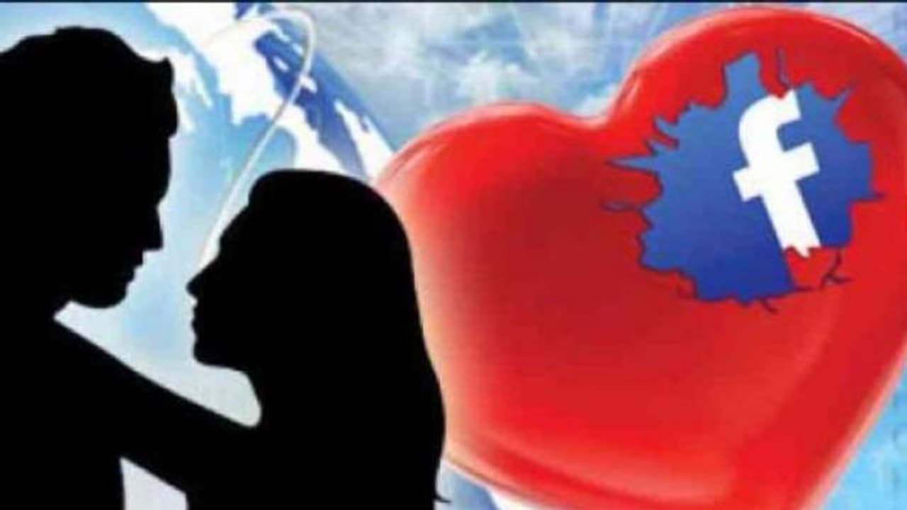 விபரீதத்தில் முடிந்த பேஸ்புக் காதல்..! காதலியை கத்தியால் சரமாரியாக குத்தி தூக்கிட்டு தற்கொலை செய்த காதலன்..! விபரீதத்தில் முடிந்த பேஸ்புக் காதல்..! காதலியை கத்தியால் சரமாரியாக குத்தி தூக்கிட்டு தற்கொலை செய்த காதலன்..!