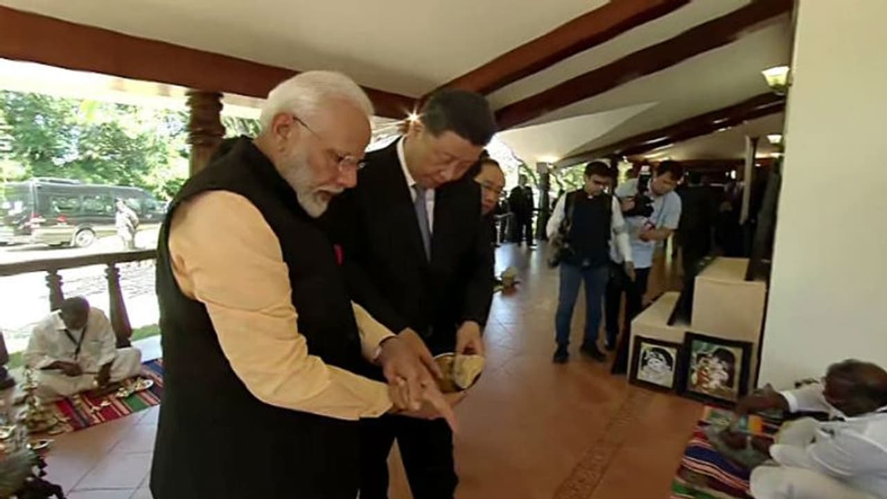 நேரம் பார்த்து இந்தியாவை பழிவாங்கிய சீனா... கொடூர கொரோனாவின் கோரப்பிடியில் தமிழகம்..! நேரம் பார்த்து இந்தியாவை பழிவாங்கிய சீனா... கொடூர கொரோனாவின் கோரப்பிடியில் தமிழகம்..!