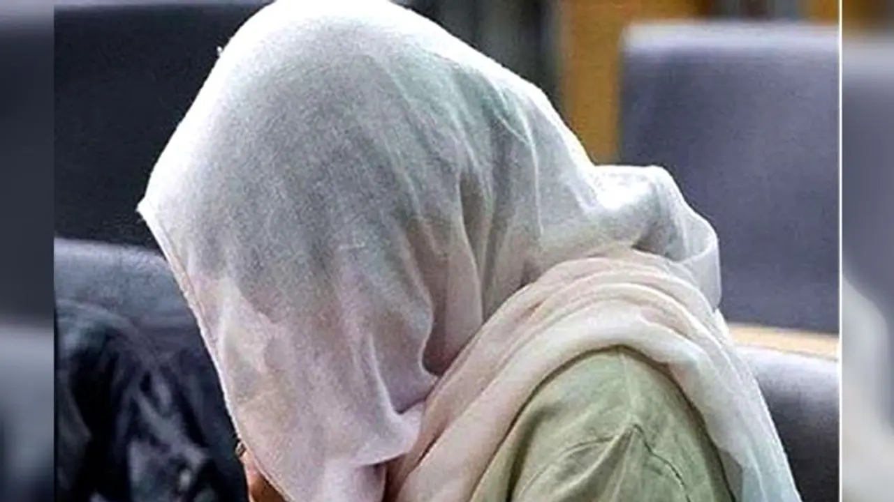 நட்சத்திர ஓட்டலில் போதையில் தள்ளாடிய இளம்பெண்... கட்டிலில் தள்ளி ரூம் பாய் அட்டகாசம்... சென்னையில் நடந்த பயங்கரம்..! நட்சத்திர ஓட்டலில் போதையில் தள்ளாடிய இளம்பெண்... கட்டிலில் தள்ளி ரூம் பாய் அட்டகாசம்... சென்னையில் நடந்த பயங்கரம்..!