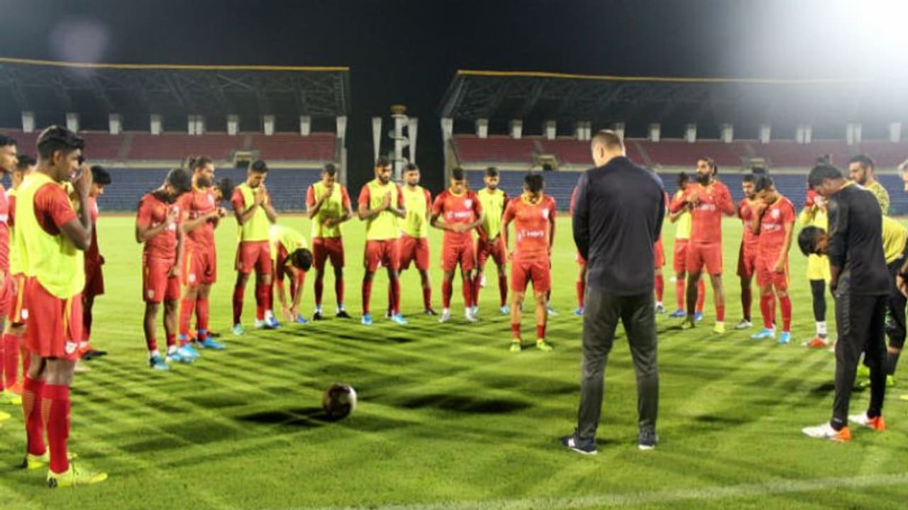 ഖത്തറിനെ തടയാനായില്ല; ലോകകപ്പ് യോഗ്യതയില് ഇന്ത്യക്ക് തോല്വി ഖത്തറിനെ തടയാനായില്ല; ലോകകപ്പ് യോഗ്യതയില് ഇന്ത്യക്ക് തോല്വി