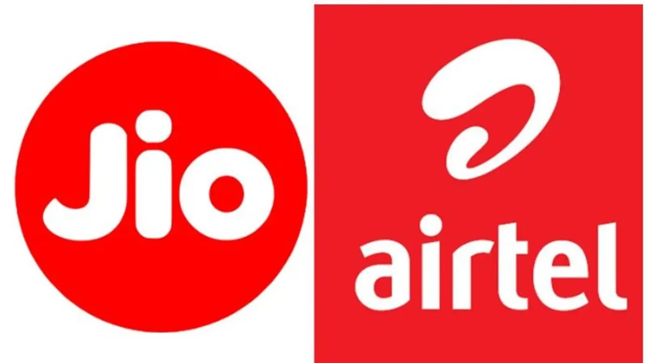 'അണ്ലിമിറ്റഡ് ഫ്രീ ഞങ്ങള്ക്ക് ഡിക്ഷണറിയിലെ അര്ത്ഥമാണ്'; ജിയോയെ പരോക്ഷമായി ട്രോളി എയര്ടെല് 'അണ്ലിമിറ്റഡ് ഫ്രീ ഞങ്ങള്ക്ക് ഡിക്ഷണറിയിലെ അര്ത്ഥമാണ്'; ജിയോയെ പരോക്ഷമായി ട്രോളി എയര്ടെല്