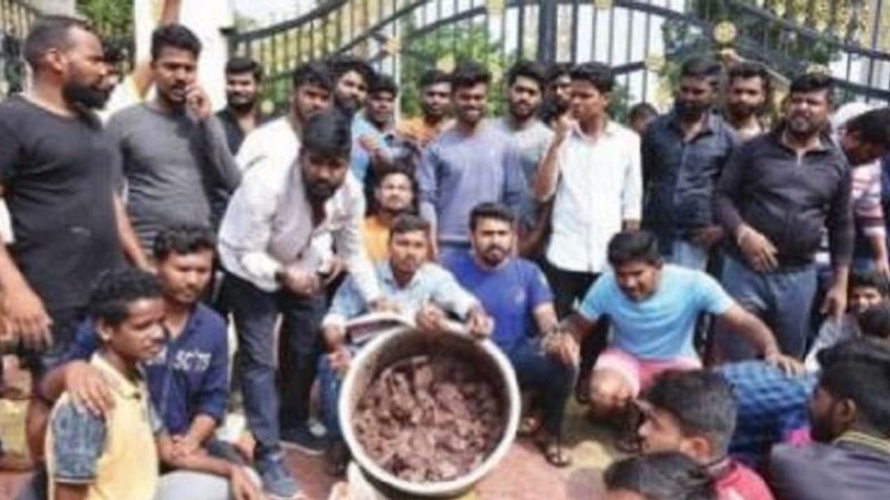 ನೀರು, ಸೋಲಾರ್, ಫ್ಯಾನ್ ಏನೂ ಇಲ್ಲ, ಮೈಸೂರು ವಿವಿ ಹಾಸ್ಟೆಲ್ ಗೋಳು ಕೇಳೋರಿಲ್ಲ..!