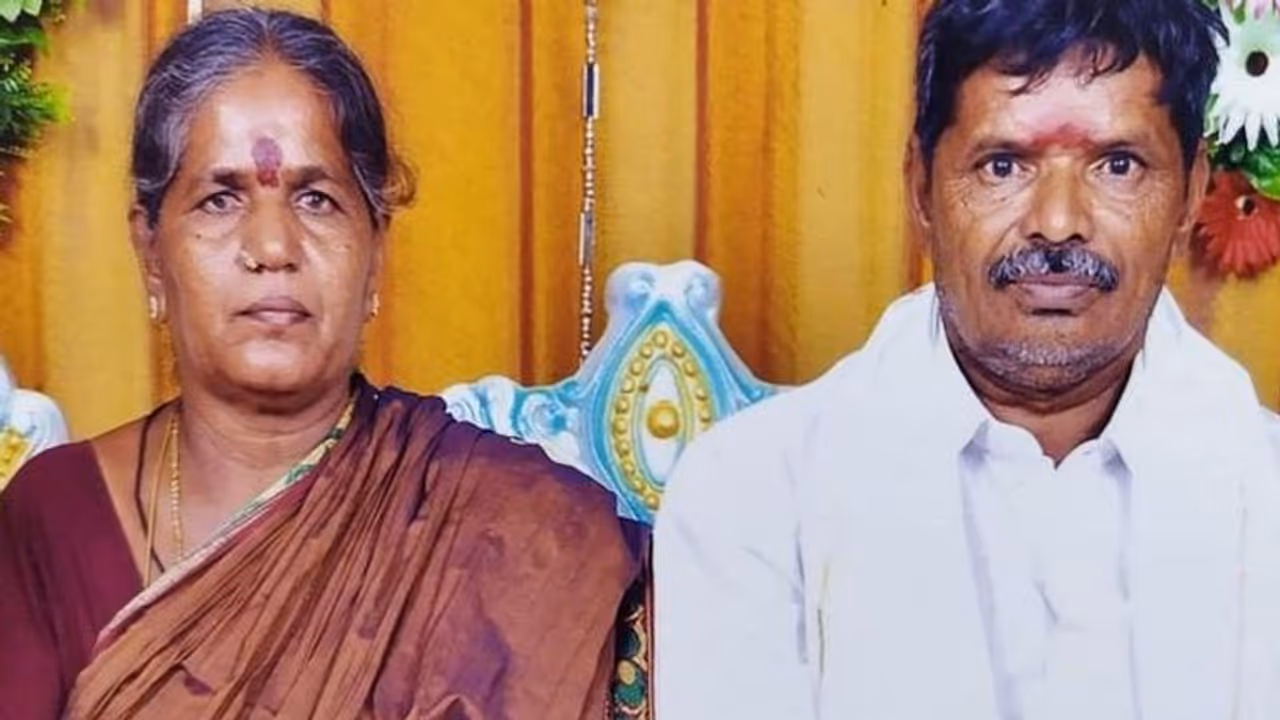 சென்னையில் பயங்கரம்... ஒரே குடும்பத்தை சேர்ந்த 7 பேர் தற்கொலை முயற்சி... 4 பேர் உயிரிழந்த பரிதாபம்..! சென்னையில் பயங்கரம்... ஒரே குடும்பத்தை சேர்ந்த 7 பேர் தற்கொலை முயற்சி... 4 பேர் உயிரிழந்த பரிதாபம்..!