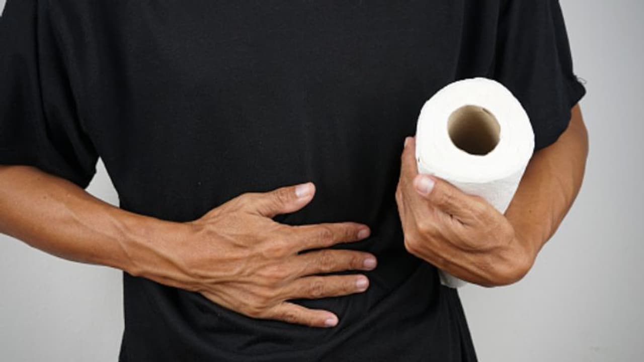 পেট ফাঁপা এই রোগ থেকে মুক্তির জন্য রইল কয়েকটি ঘরোয়া টোটকা পেট ফাঁপা এই রোগ থেকে মুক্তির জন্য রইল কয়েকটি ঘরোয়া টোটকা