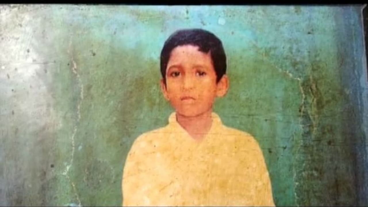 പത്തുവർഷം മുമ്പ് നടന്ന 14 വയസുകാരന്റെ മരണത്തില് ദുരൂഹത; മൃതദേഹം ഇന്ന് വീണ്ടും പോസ്റ്റുമോർട്ടം പത്തുവർഷം മുമ്പ് നടന്ന 14 വയസുകാരന്റെ മരണത്തില് ദുരൂഹത; മൃതദേഹം ഇന്ന് വീണ്ടും പോസ്റ്റുമോർട്ടം