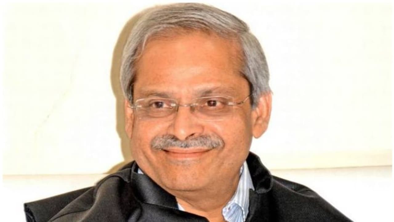 மத்தியில் பாஜக மீண்டும் ஆட்சியமைத்தால் ஆபத்து: நிர்மலா சீதாரமன் கணவர் பரகல பிரபாகர் சாடல்!