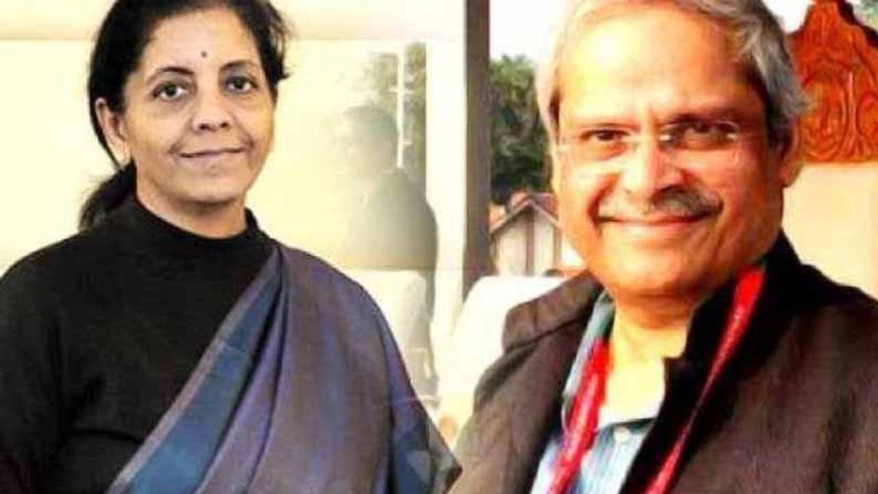 நீங்க அதுக்கு சரிப்பட்டு வரமாட்டீங்க ! மன்மோகன் சிங்கைப் பார்த்து கத்துக்கோங்க ! நிர்மலா சீத்தாராமனை கலாய்த்த அவரின் கணவர் !! நீங்க அதுக்கு சரிப்பட்டு வரமாட்டீங்க ! மன்மோகன் சிங்கைப் பார்த்து கத்துக்கோங்க ! நிர்மலா சீத்தாராமனை கலாய்த்த அவரின் கணவர் !!