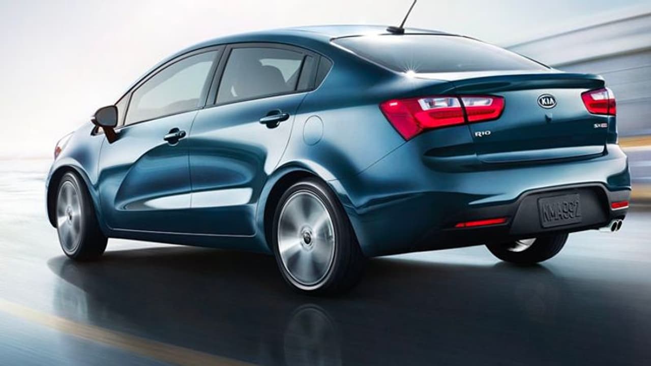 విటారా/వెన్యూలతో బస్తేమే సవాల్: 2020లో విపణిలోకి రెండు కియా కార్లు విటారా/వెన్యూలతో బస్తేమే సవాల్: 2020లో విపణిలోకి రెండు కియా కార్లు