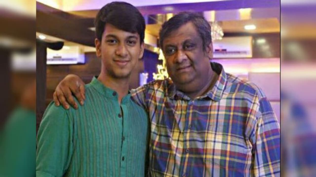 বাবার ছবিতে ছেলে,কৌশিক গঙ্গোপাধ্যায়ের দিকে নেপটিজমের তীর, কি প্রতিক্রিয়া পরিচালকের? বাবার ছবিতে ছেলে,কৌশিক গঙ্গোপাধ্যায়ের দিকে নেপটিজমের তীর, কি প্রতিক্রিয়া পরিচালকের?