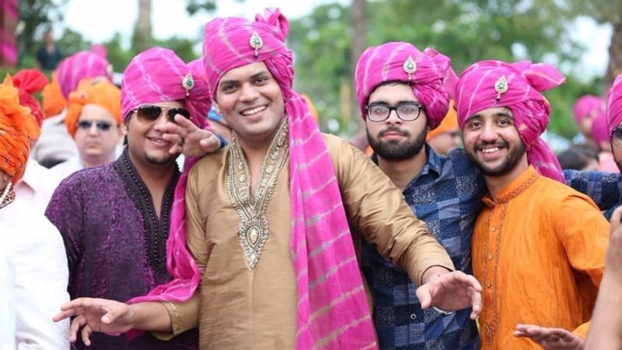 दुकान जहां किराए पर मिलते हैं बाराती दुकान जहां किराए पर मिलते हैं बाराती