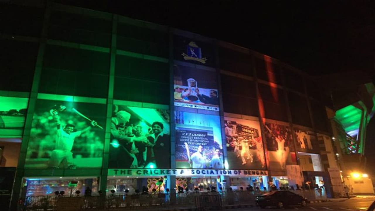 আজ শহরে ফিরছেন বিসিসিআই সভাপতি সৌরভ, মহারাজ বরণে সেজে উঠছে ইডেন আজ শহরে ফিরছেন বিসিসিআই সভাপতি সৌরভ, মহারাজ বরণে সেজে উঠছে ইডেন