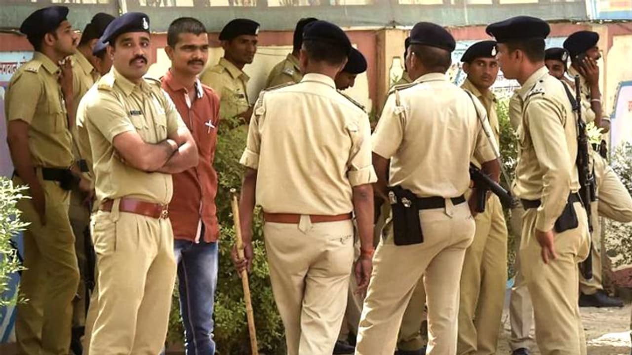 होमगार्ड के लिए अच्छी खबर, DGP ने कहा कुछ समय के लिए खत्म की गई ड्यूटी बेरोजगार नहीं किया गया होमगार्ड के लिए अच्छी खबर, DGP ने कहा कुछ समय के लिए खत्म की गई ड्यूटी बेरोजगार नहीं किया गया