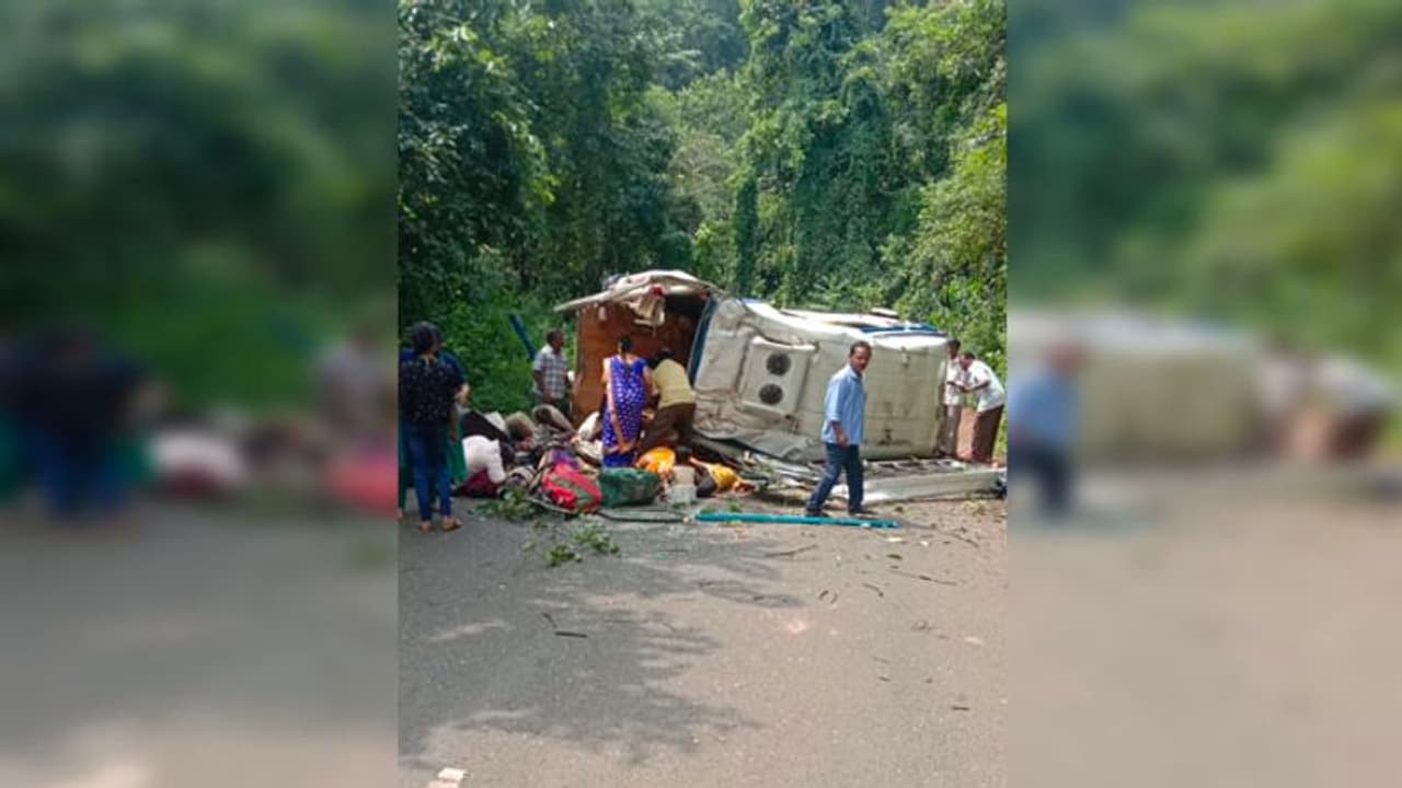 పాపికొండలకు వద్దంటే మారేడుమిల్లికి: తప్పని ప్రమాదం పాపికొండలకు వద్దంటే మారేడుమిల్లికి: తప్పని ప్రమాదం