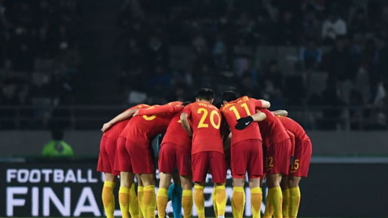 ലോകകപ്പ് യോഗ്യത: ഫുട്ബോള് ആരാധകരെ ഇരുട്ടില് നിര്ത്തി ഉത്തര കൊറിയ ദക്ഷിണ കൊറിയ പോരാട്ടം ഇന്ന് ലോകകപ്പ് യോഗ്യത: ഫുട്ബോള് ആരാധകരെ ഇരുട്ടില് നിര്ത്തി ഉത്തര കൊറിയ ദക്ഷിണ കൊറിയ പോരാട്ടം ഇന്ന്