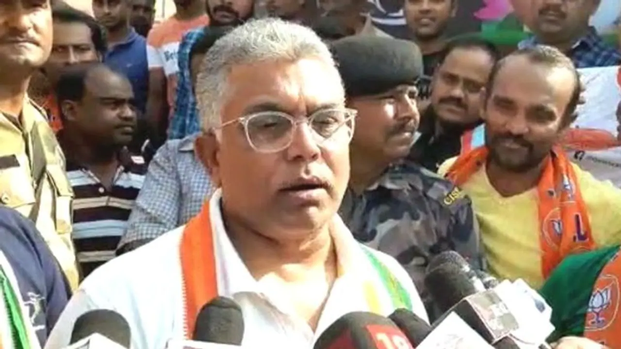 কালী তুমি কার, পুজো ঘিরে 'ধুন্ধুমার' বিজেপি তৃণমূলে কালী তুমি কার, পুজো ঘিরে 'ধুন্ধুমার' বিজেপি তৃণমূলে